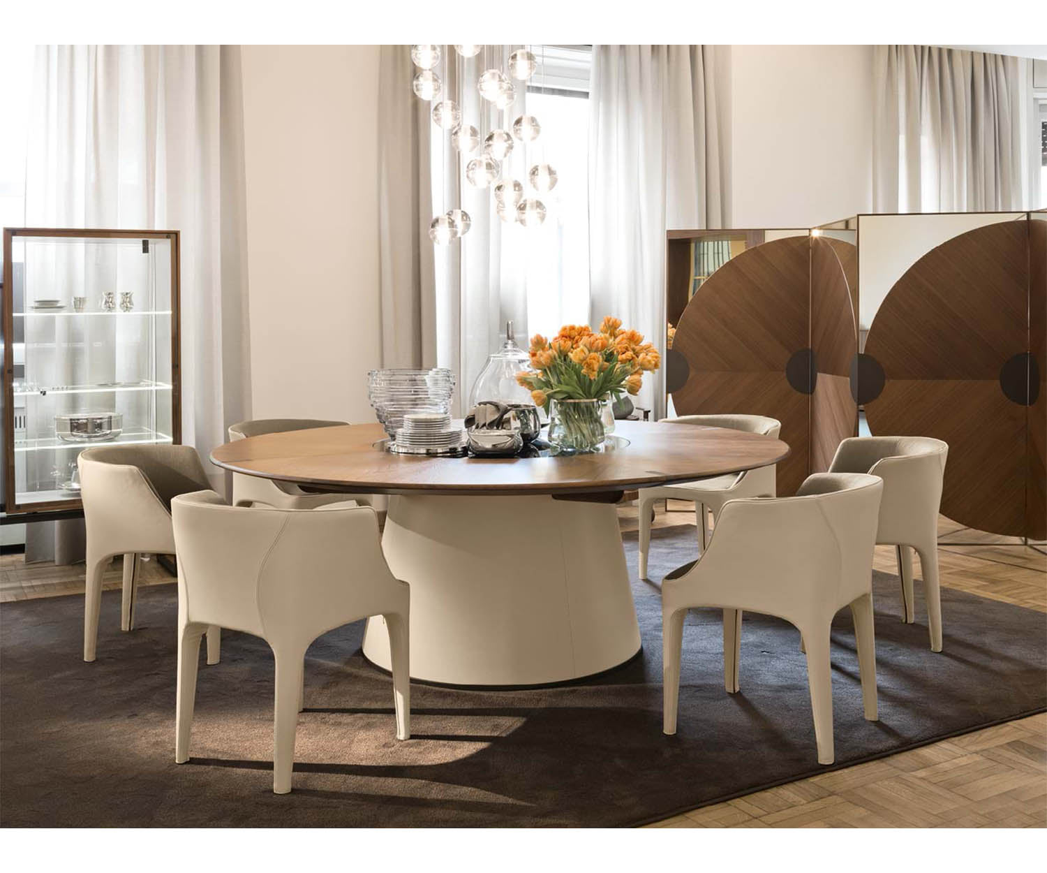 Giorgetti, Fang Dining Table