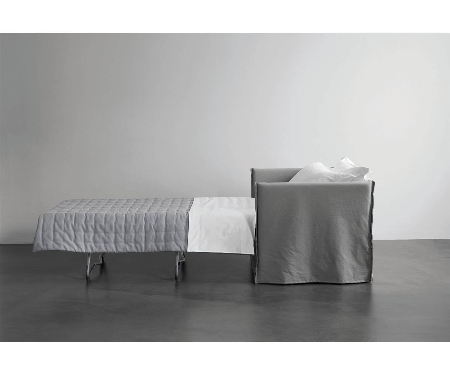 Meridiani, Fox Chair Bed