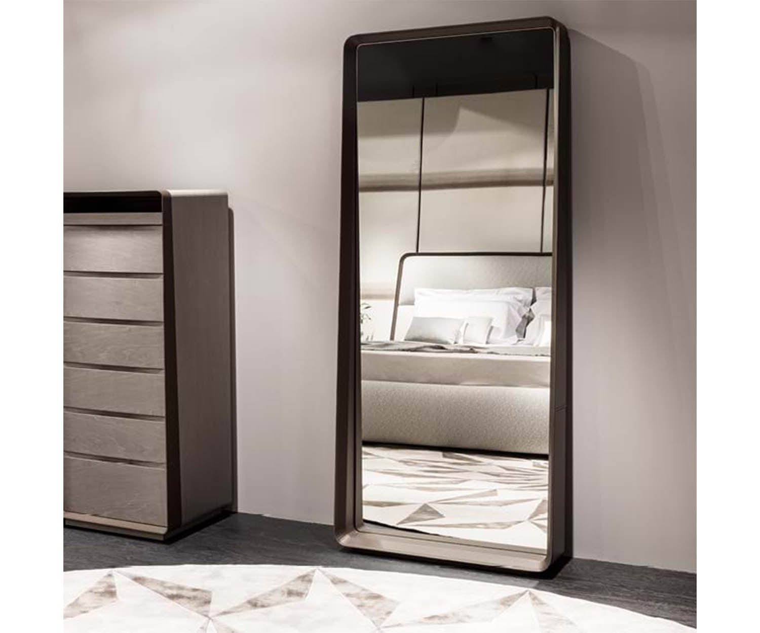 Giorgetti, Frame Mirror