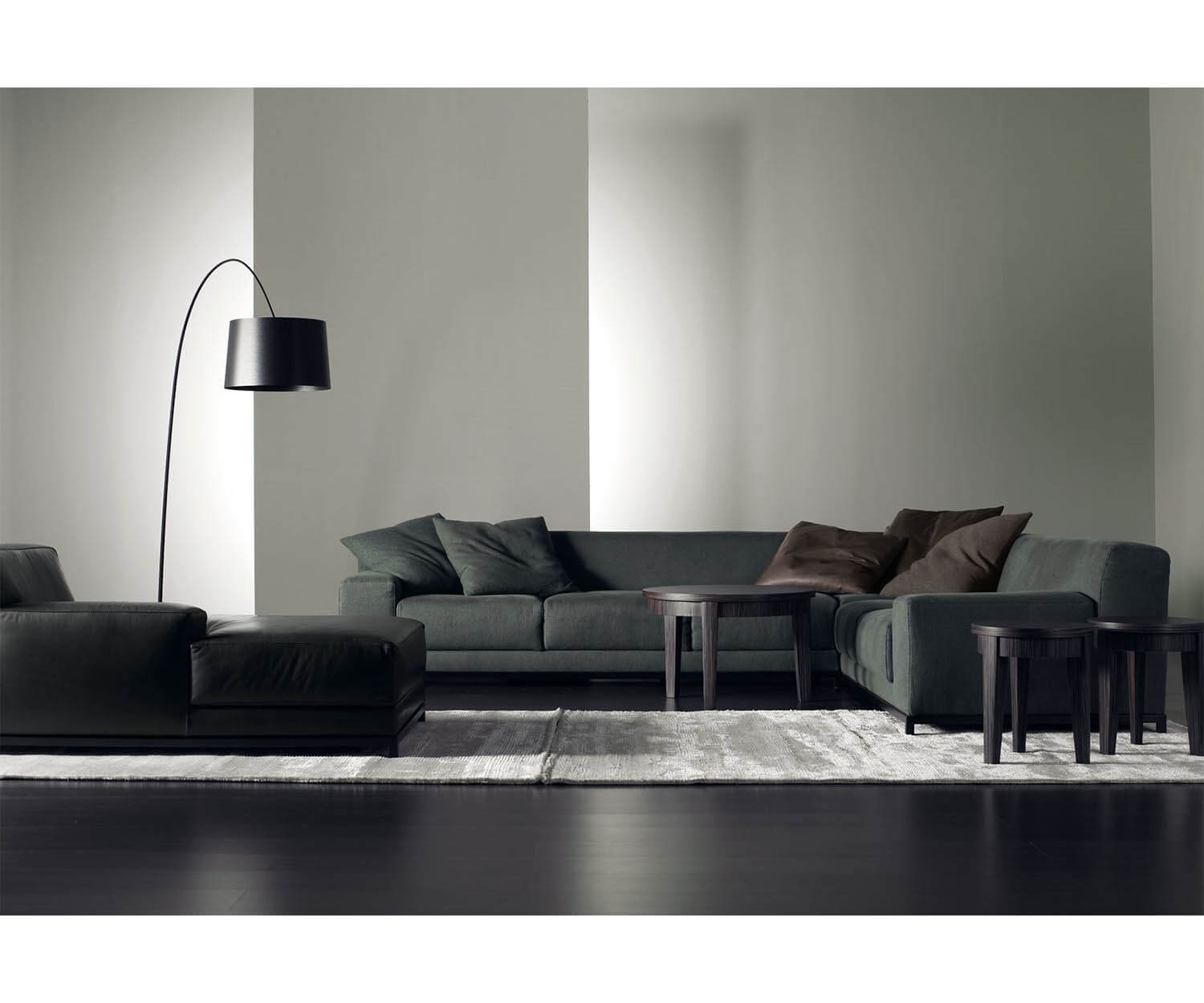 Meridiani, Frieman Sofa