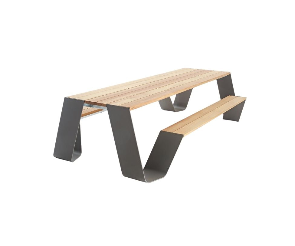 Extremis, Hopper 300 Outdoor Dining Picnic Table