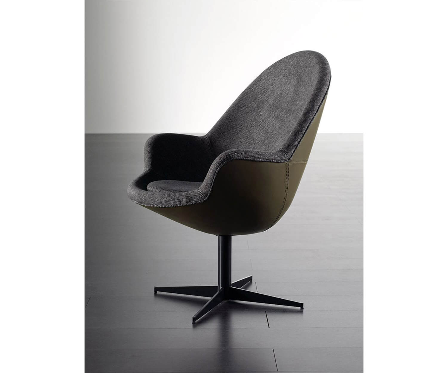 Meridiani, Jill Small Armchair