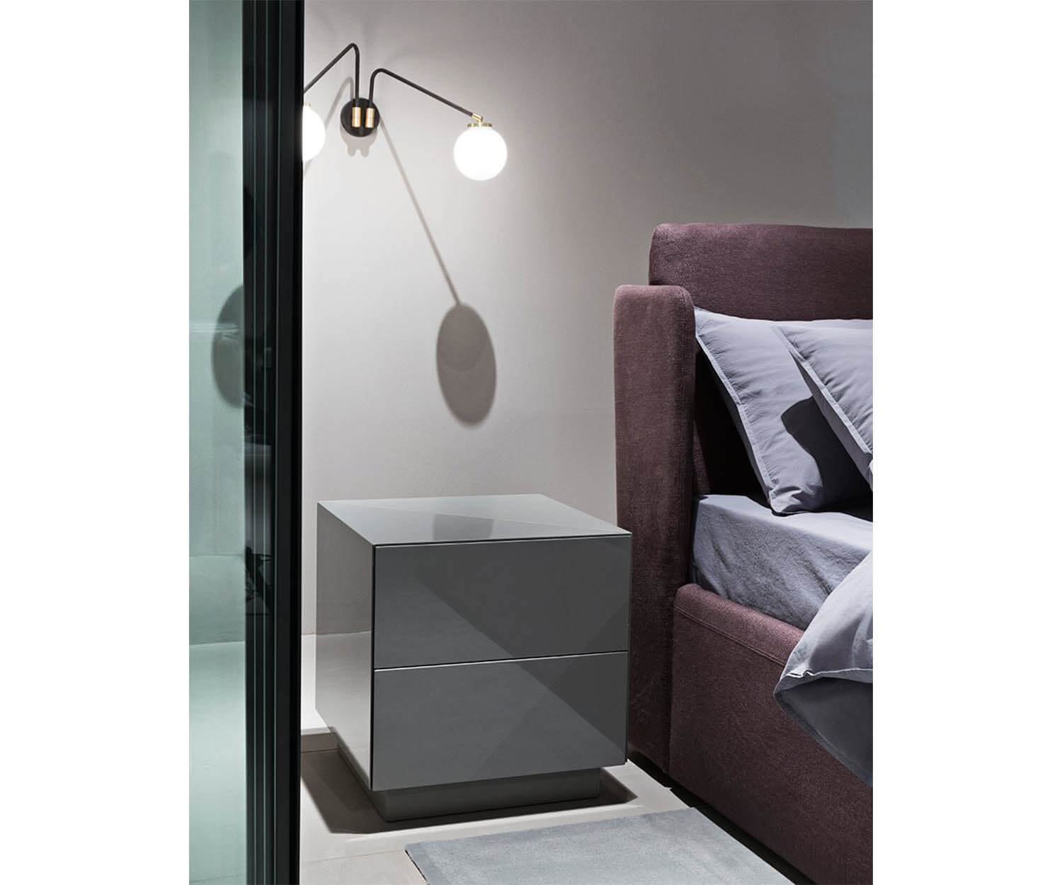 Meridiani, Karl Nightstand