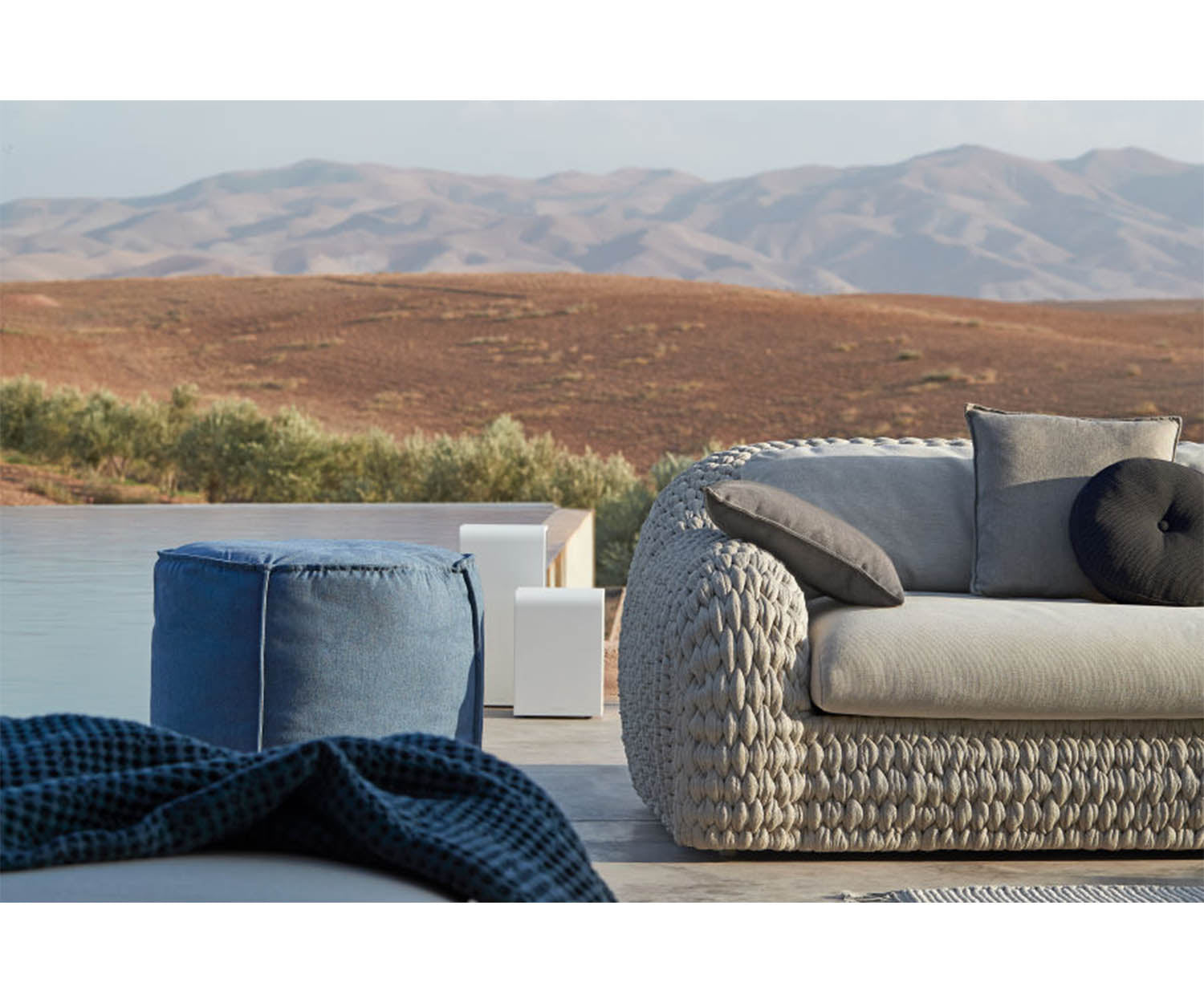 Manutti, Kobo Outdoor Sofa