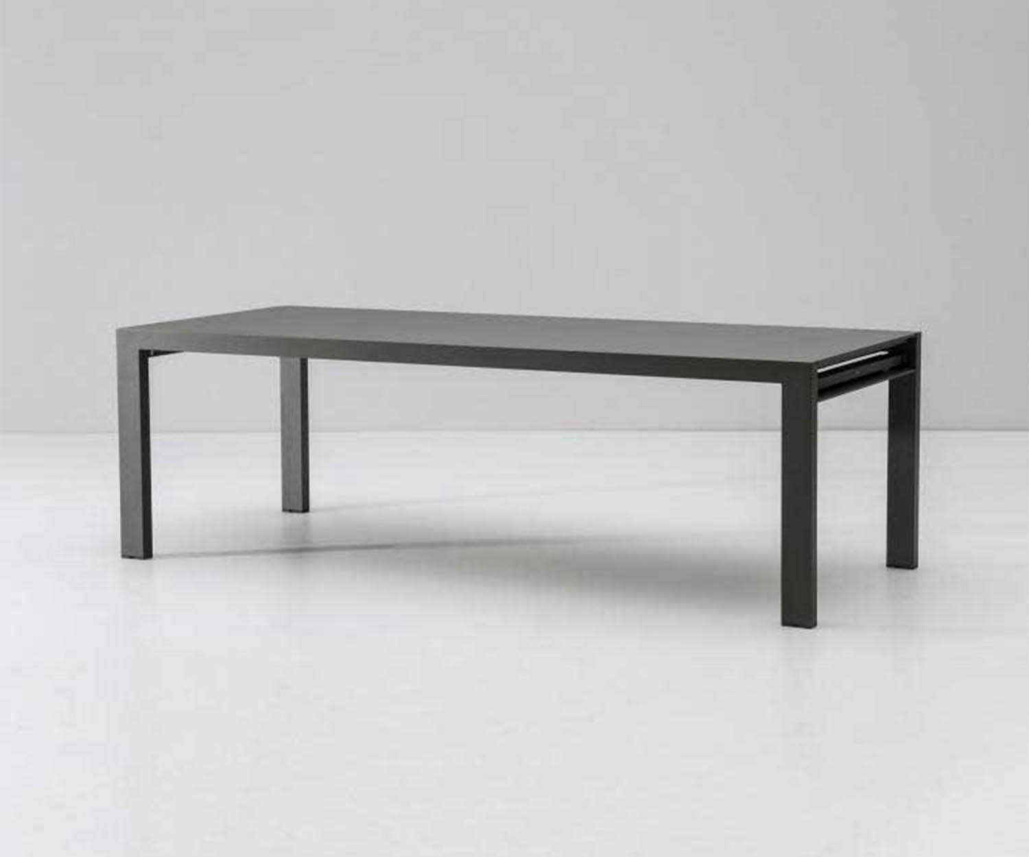 Kettal, Landscape Extendable Table Small