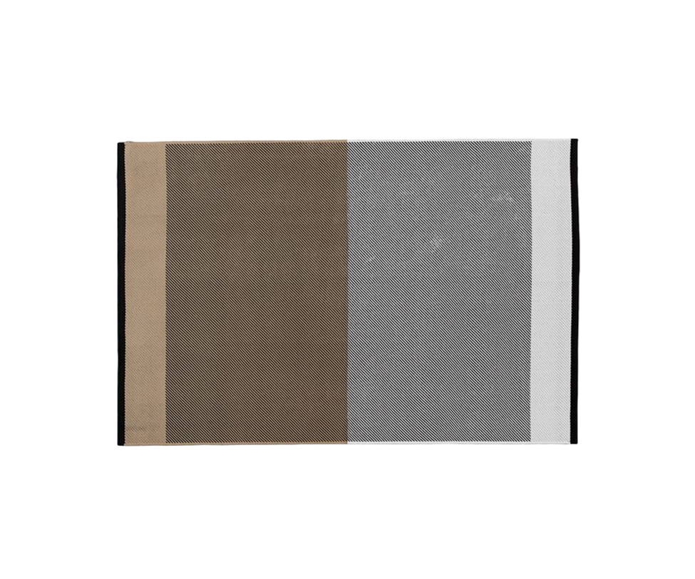 Kettal, Line Rug