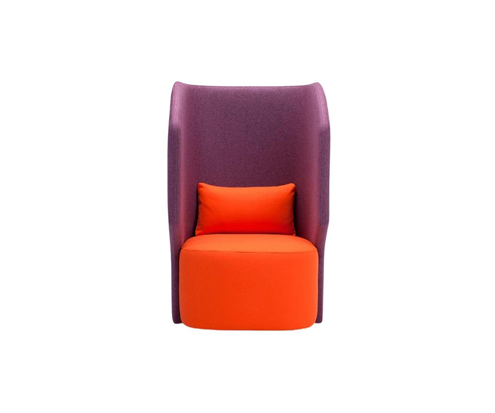 Adrenalina, Maji Armchairs