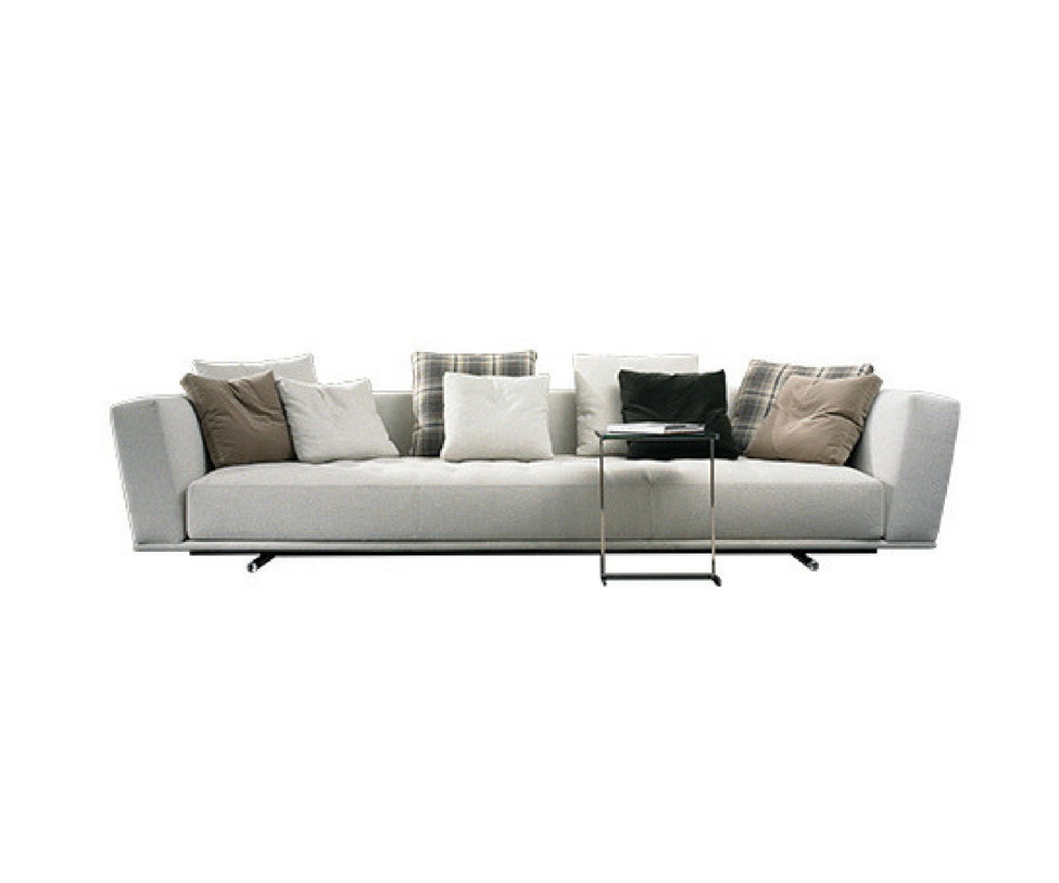 CasaDesús, Mandalay Sectional Sofa