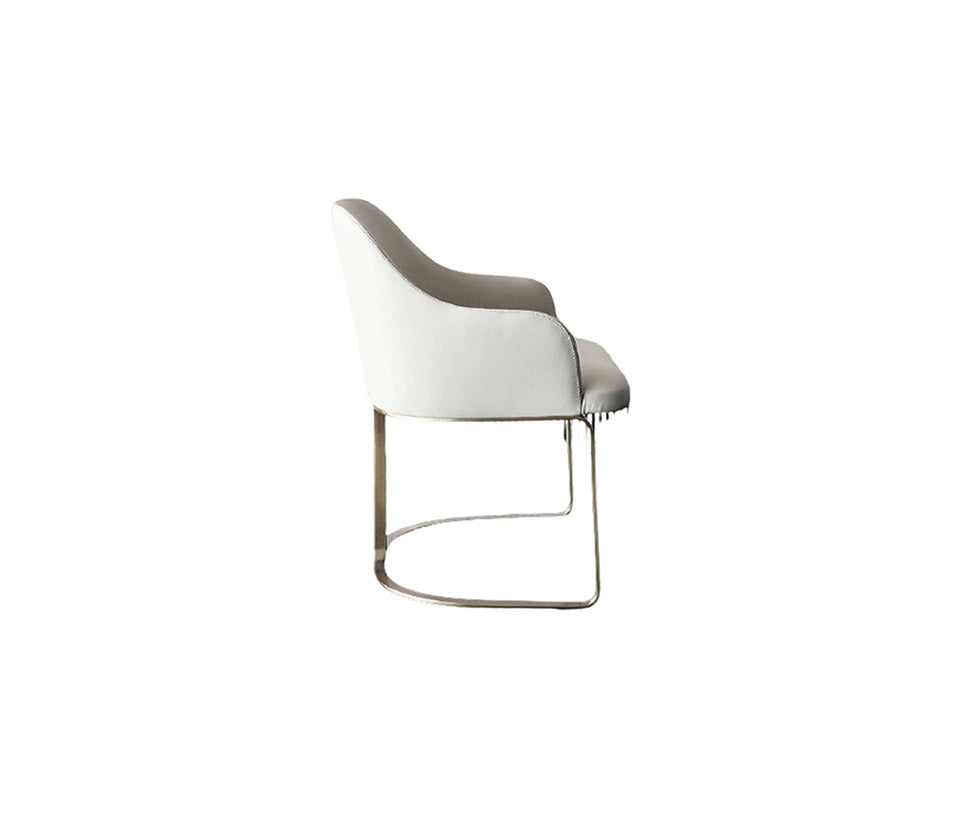 Rugiano, Marie Chair