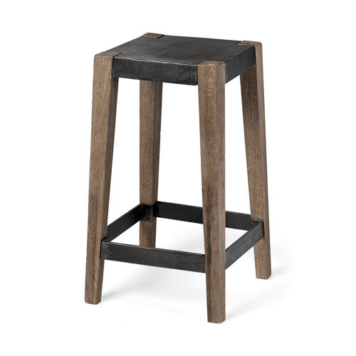 Mercana, Nell Stool